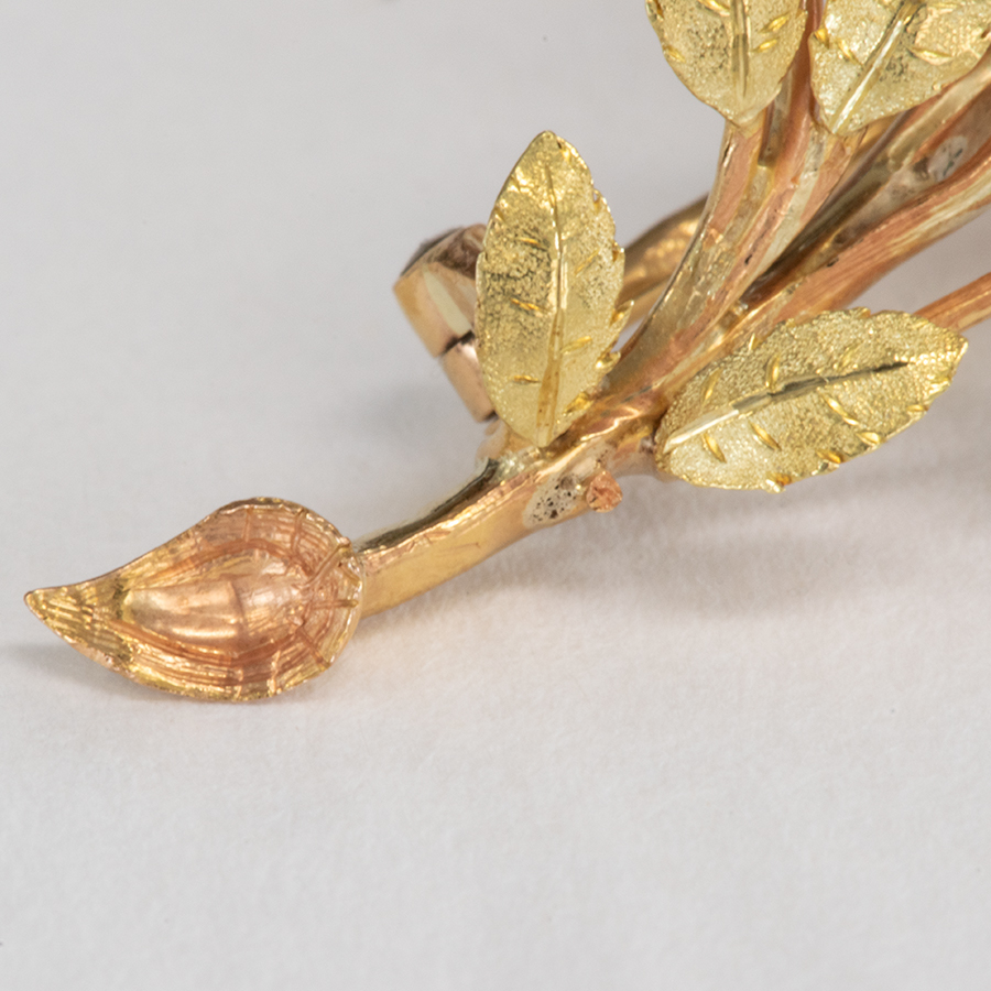ゴールドローレルアンティークブローチの葉.jpg